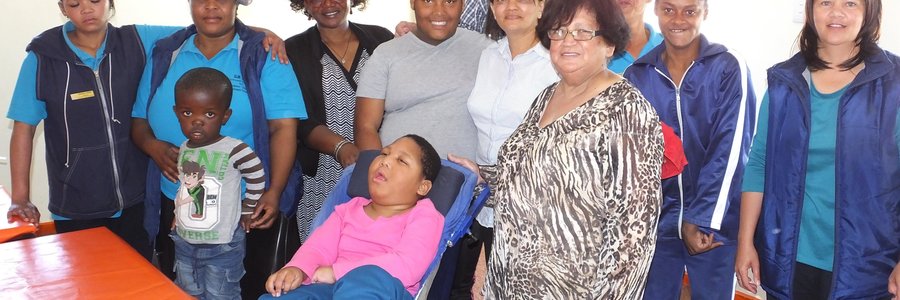 Hierdie foto word met die nodige goedkeuring geplaas, met Frits Strietman van Holland agter en Joanne Swart van Elim regs
